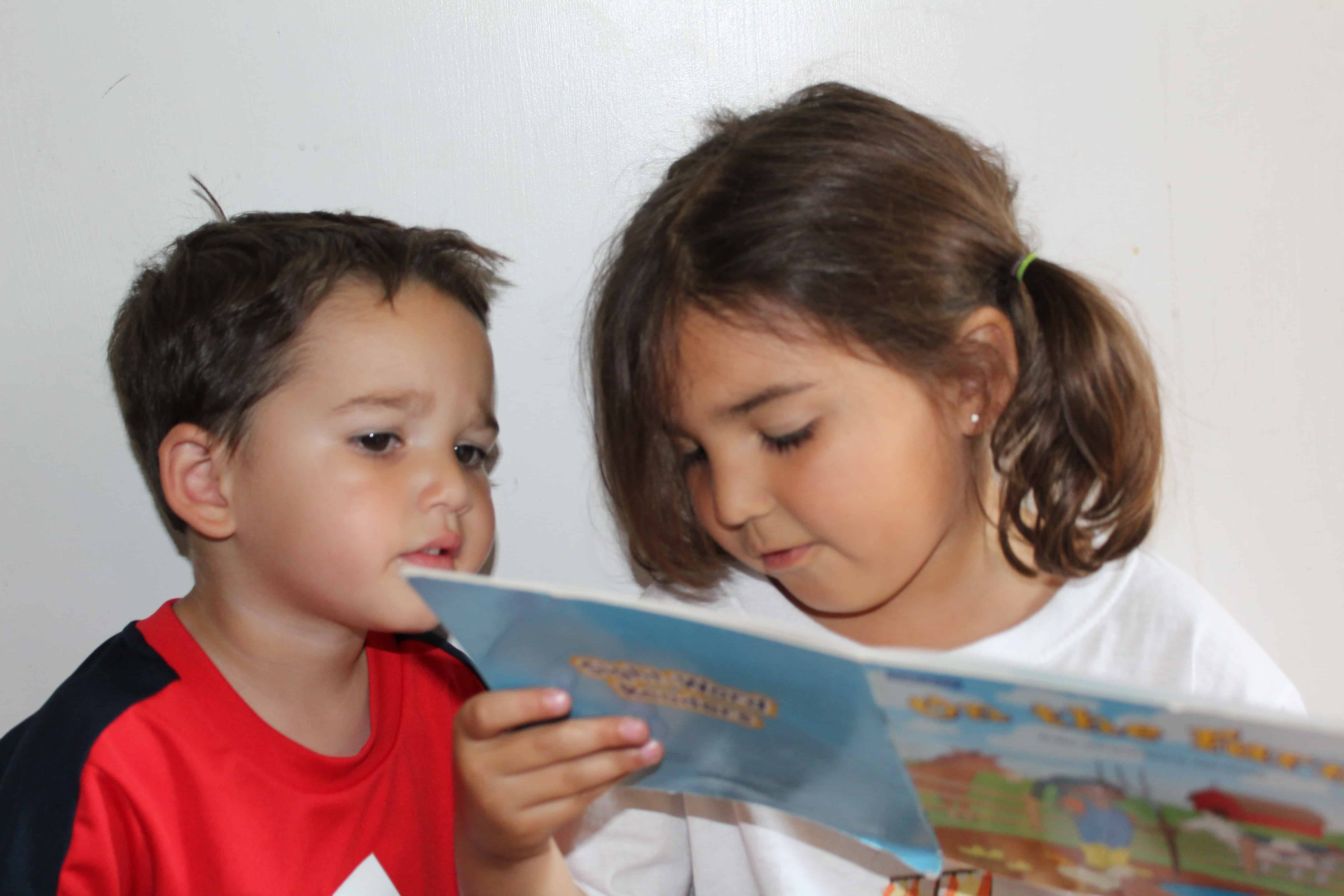 Keep their skills fresh this summer! Practice reading, math, and writing with these fun summer learning activiites at TheSaltyMamas.com. #summerlearningactivities #summerlearningloss #summerreading