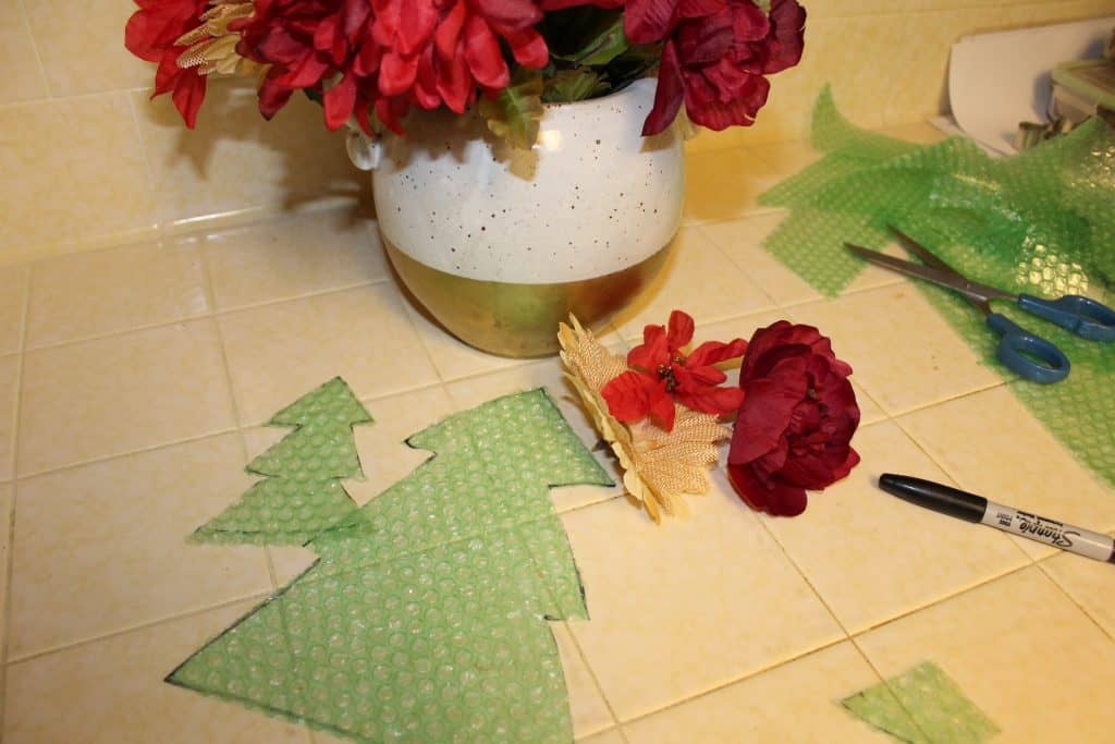 Christmas Tree Print Making for Kids (Featuring Bubble Wrap!) The