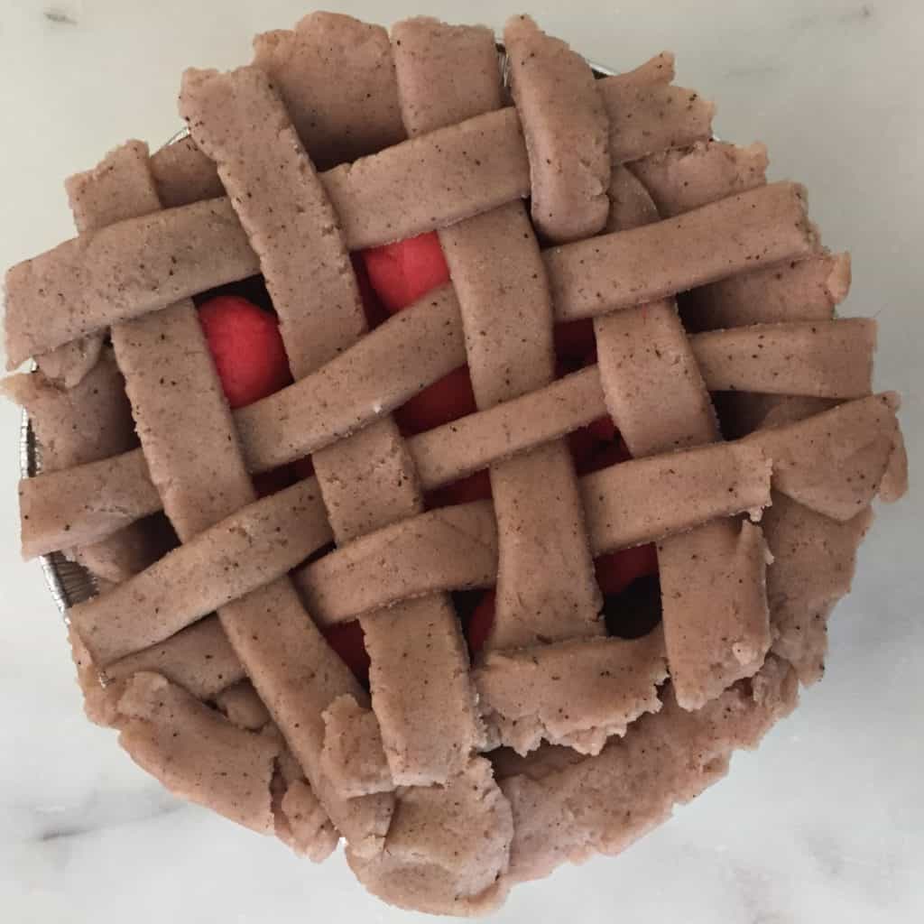 apple pie made of playdough